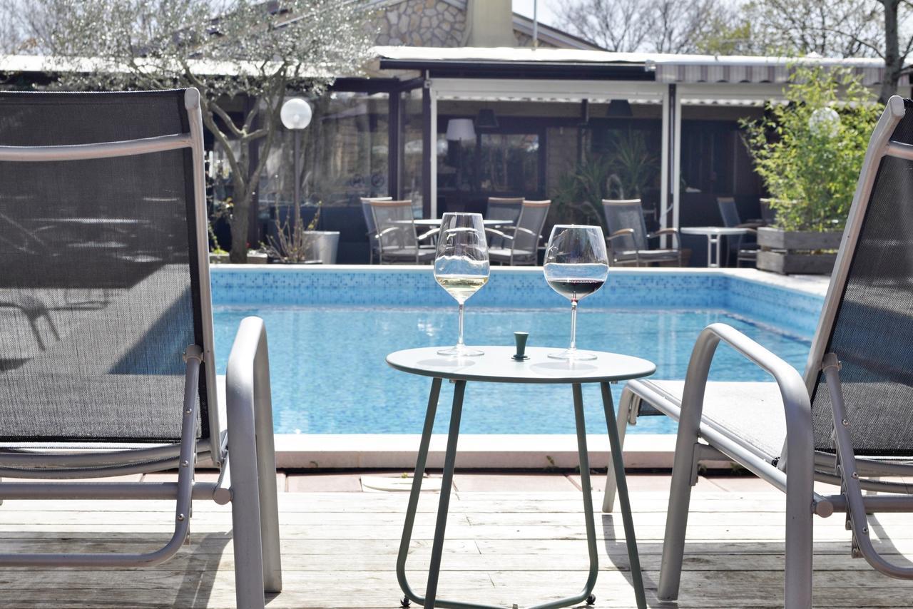 Boutique Mobile Homes Ulikarovinj (Adults Only) Екстер'єр фото
